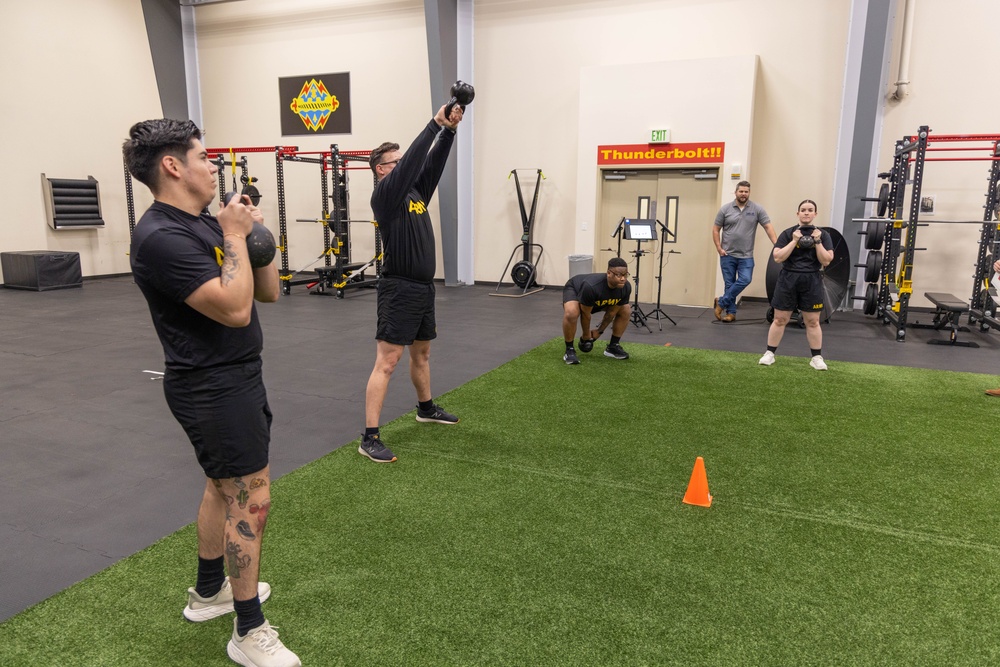 Soldiers from WRAIR-West participate in BET-HIIT training