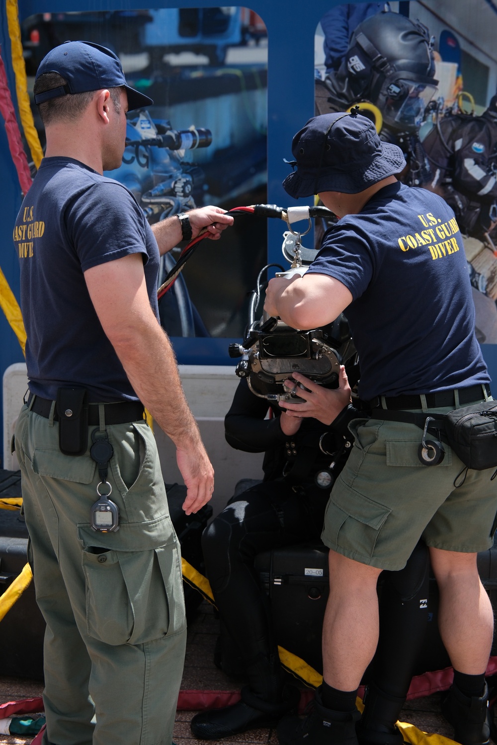 Coast Guard Divers support recruitment during Fleet Week