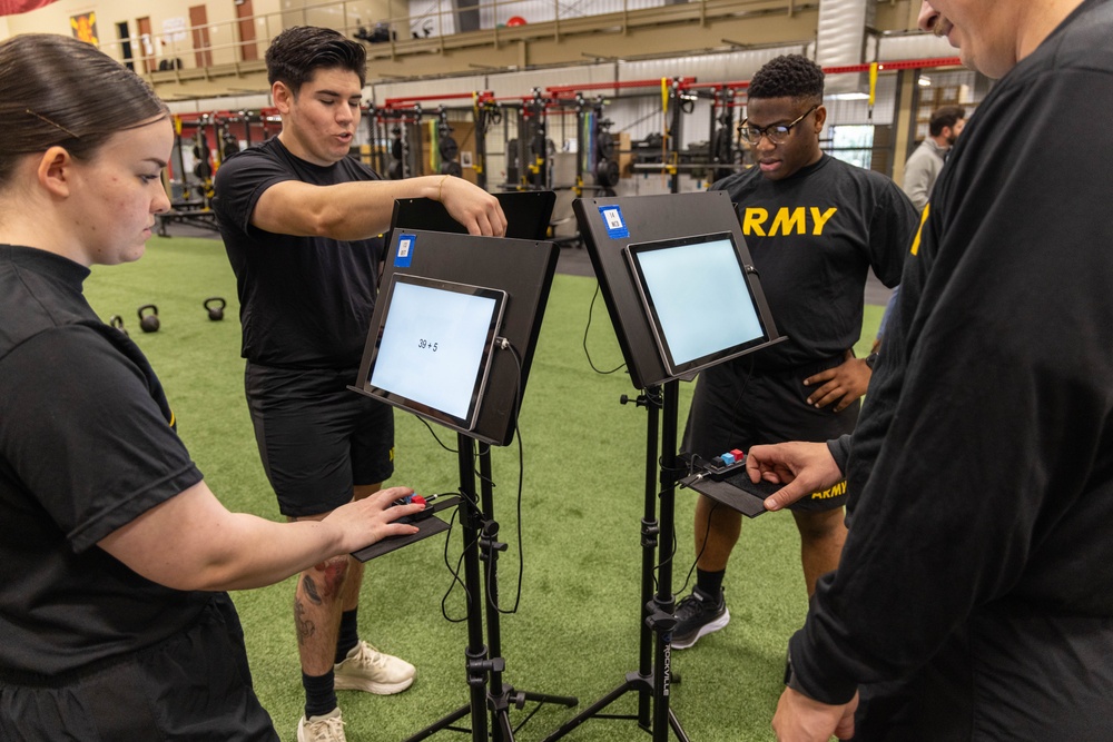 Soldiers from WRAIR-West participate in BET-HIIT training