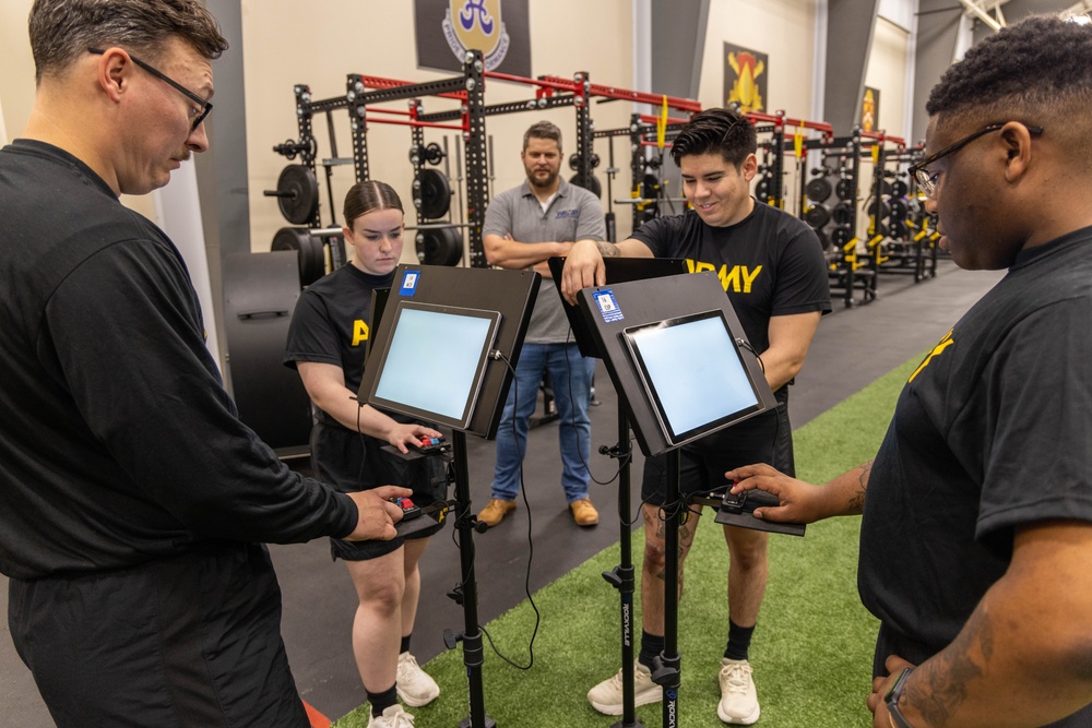 Soldiers from WRAIR-West participate in BET-HIIT training