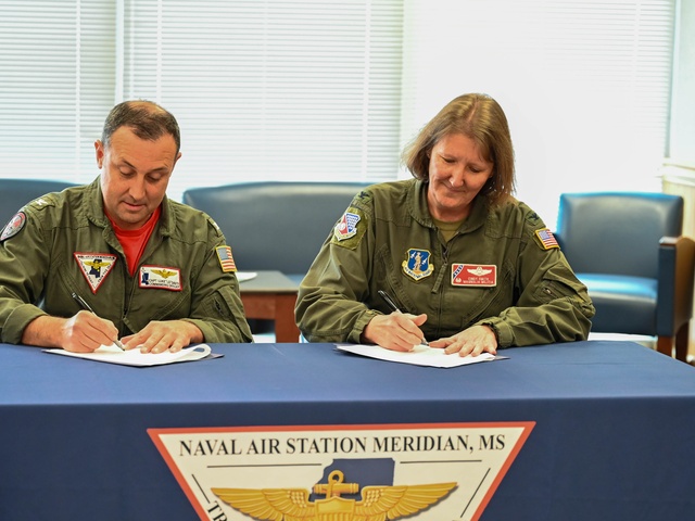 186 ARW and NAS Meridian sign Memorandum of Understanding