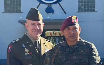 Arkansas National Guard Meets With Guatemalan Military Leadership