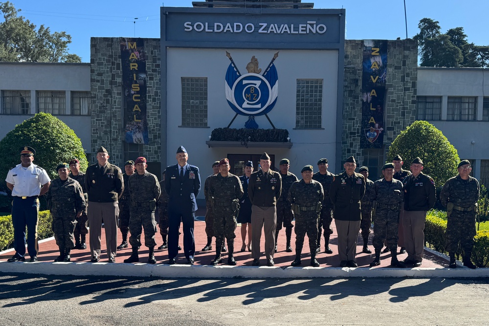 Arkansas National Guard Meets With Guatemalan Military Leadership