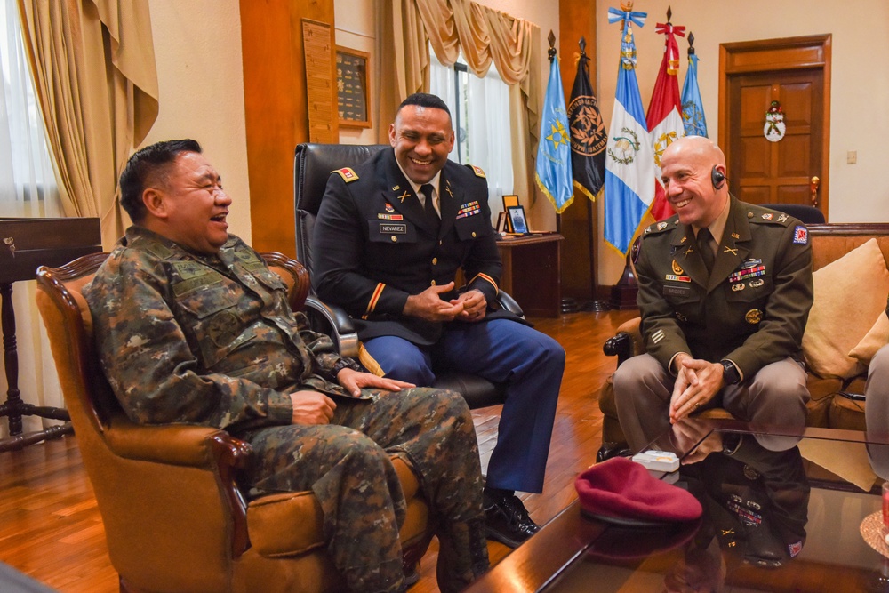 Arkansas National Guard Meets With Guatemalan Military Leadership