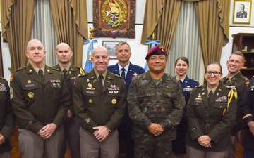 Arkansas National Guard Meets With Guatemalan Military Leadership