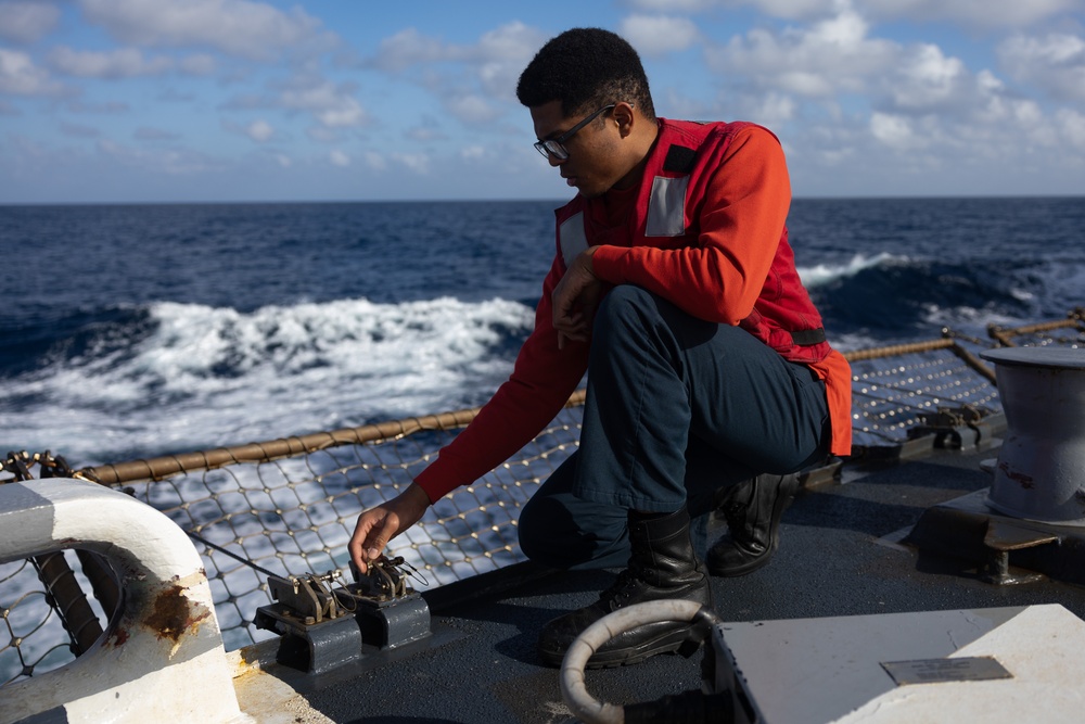 HSM 60, DET 2 Conducts Initial Ship Aviation Team Training (ISATT) Aboard USS Oscar Austin (DDG 79)