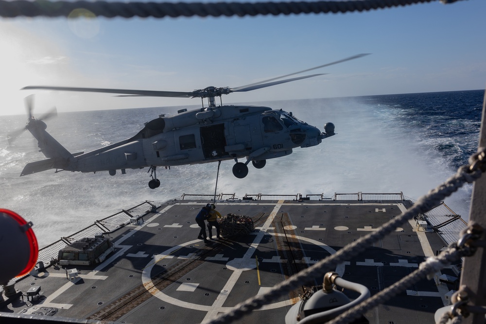 HSM 60, DET 2 Conducts Vertical Replenishment (VERTREP) and Helicopter In-Flight Refueling (HIFR) Drills Aboard the USS Oscar Austin (DDG 79)