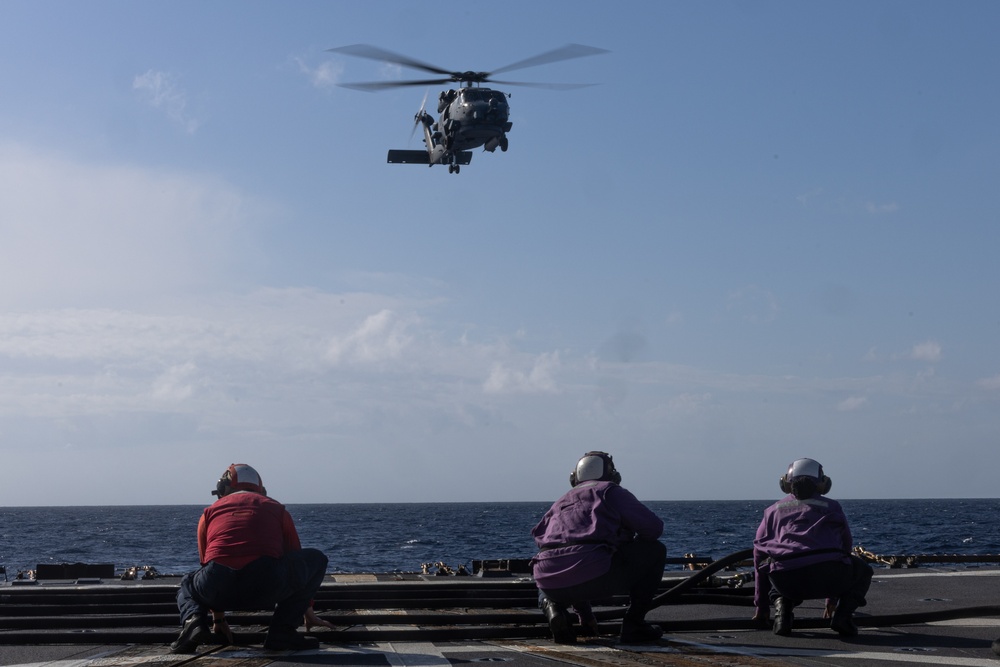 HSM 60, DET 2 Conducts Vertical Replenishment (VERTREP) and Helicopter In-Flight Refueling (HIFR) Drills Aboard the USS Oscar Austin (DDG 79)