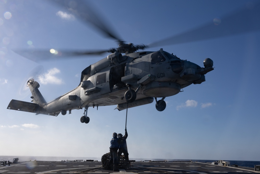 HSM 60, DET 2 Conducts Vertical Replenishment (VERTREP) and Helicopter In-Flight Refueling (HIFR) Drills Aboard the USS Oscar Austin (DDG 79)