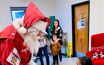 Kris Kringle Visits Children's Christmas Party