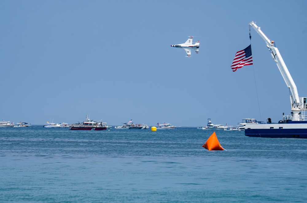 Thunderbirds soar over Fort Lauderdale