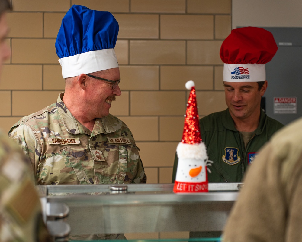 114th Fighter Wing leadership serve holiday meal to Airmen