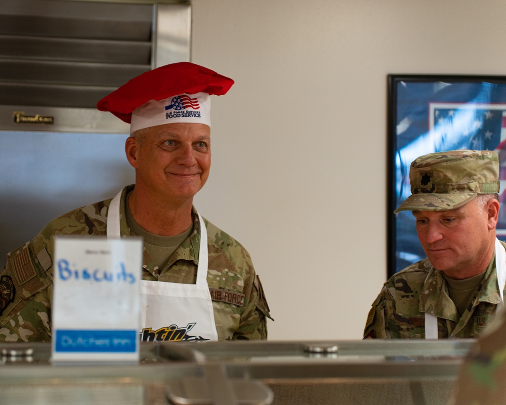 114th Fighter Wing leadership serve holiday meal to Airmen