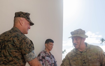 The Commander of Australia’s 1st Brigade in Darwin visits 3d Marine Littoral Regiment