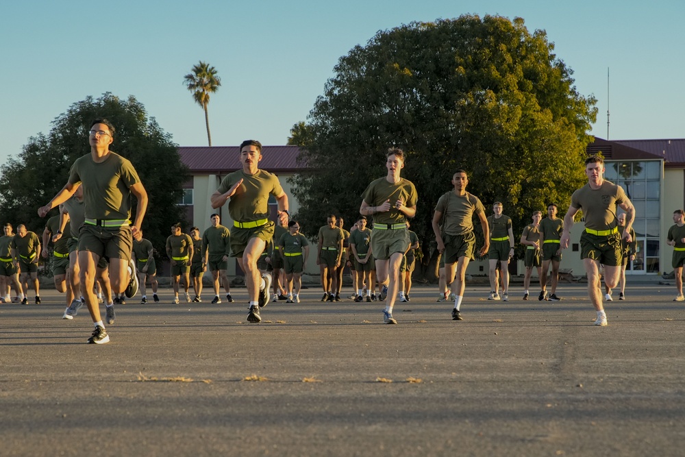 15th MEU Holds Birthday Celebration Motivational Run