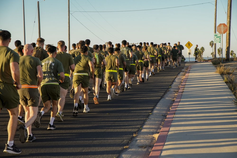 15th MEU Holds Birthday Celebration Motivational Run