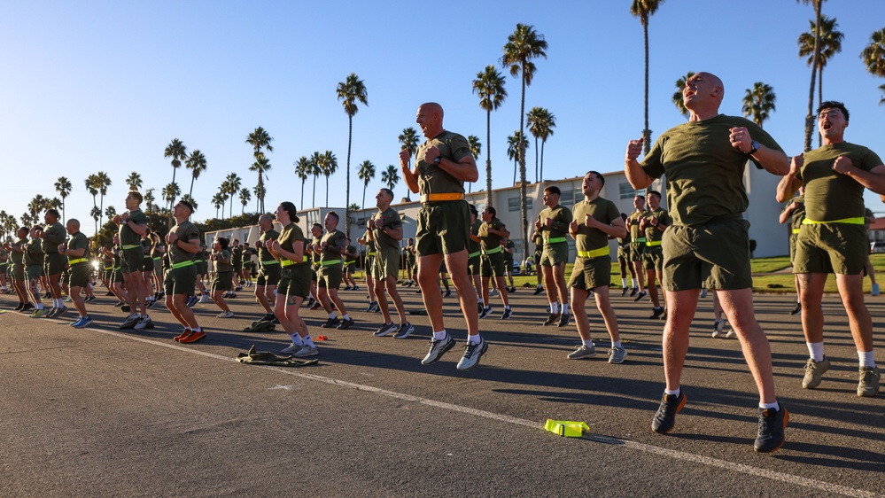 15th MEU Holds Birthday Celebration Motivational Run