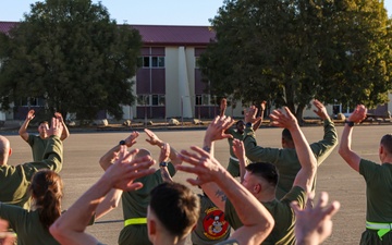 15th MEU Holds Birthday Celebration Motivational Run