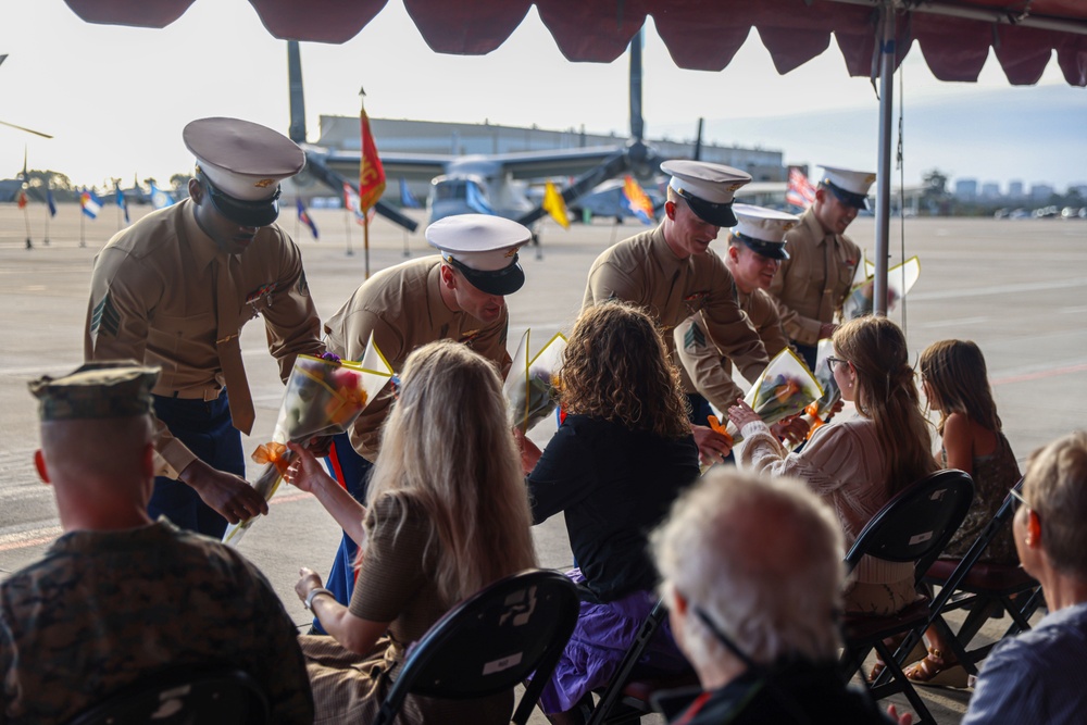 VMM-165 Conducts Change of Command Ceremony at MCAS Miramar