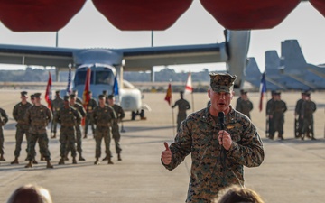 VMM-165 Conducts Change of Command Ceremony at MCAS Miramar