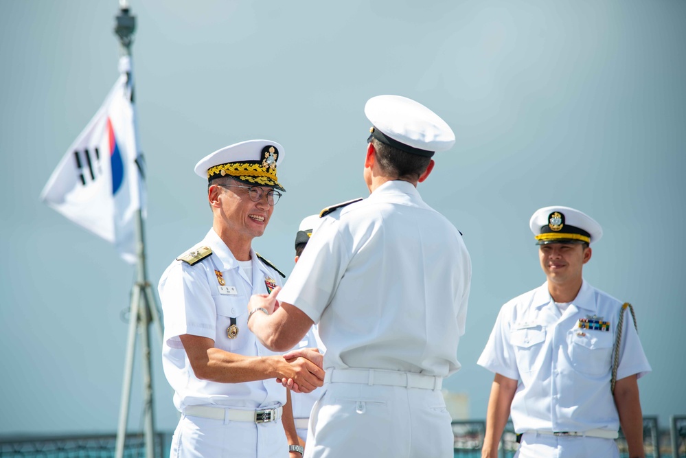 CJTF-M Attends Luncheon Hosted by the Republic of Korea Cruise Training Task Group