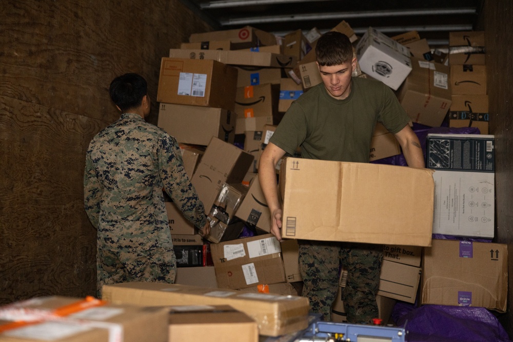 MCIPAC’s Santa Claus: Postal distributes mail through the holidays