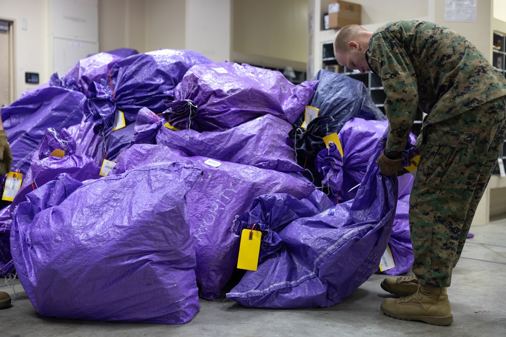 MCIPAC’s Santa Claus: Postal distributes mail through the holidays