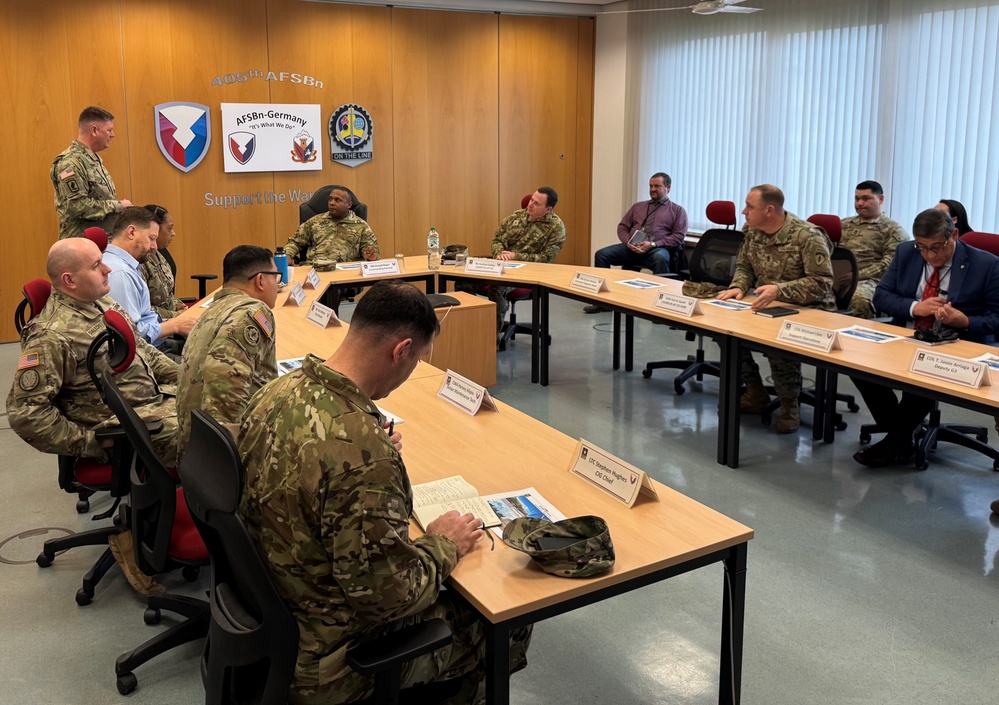 Army’s top sustainer, top operations officer in Europe visit APS-2 site in Mannheim