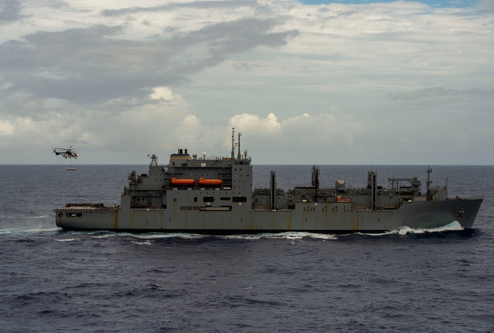 USS Carl Vinson (CVN 70) Conducts Routine Operations in the Philippine Sea