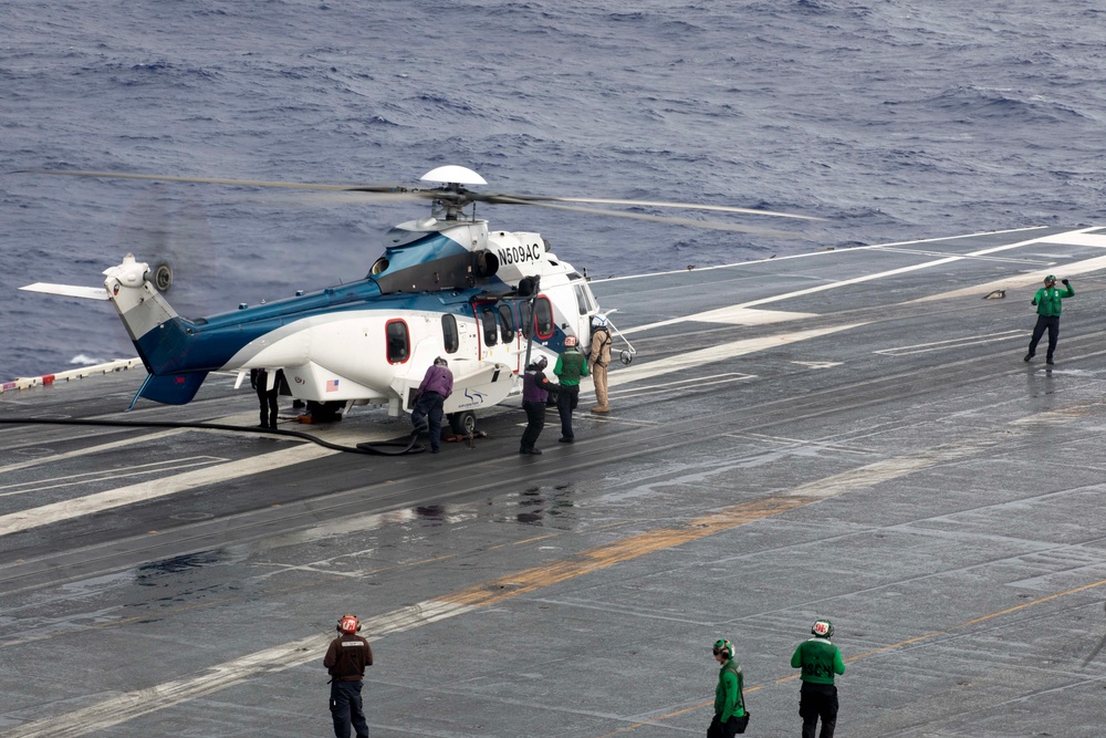 USS Carl Vinson (CVN 70) Conducts Routine Operations in the Philippine Sea