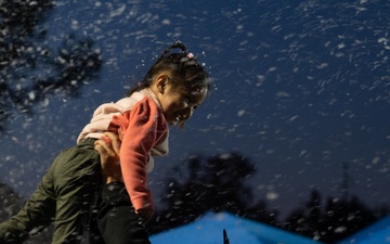 Robins Tree Lighting Ceremony