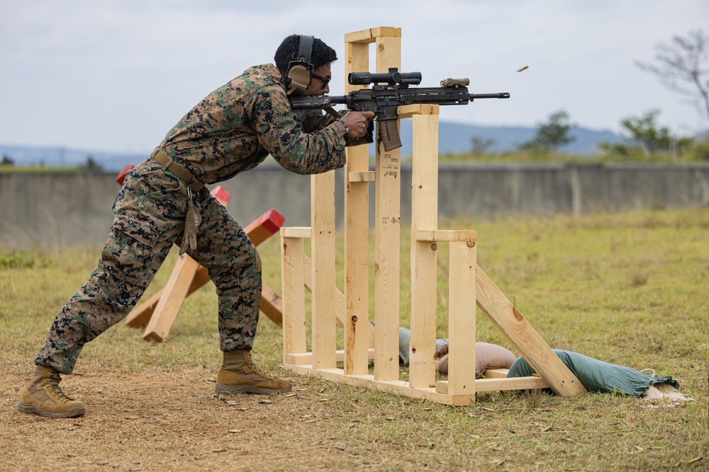 12th MLR Marines Practice for a Shooting Competition