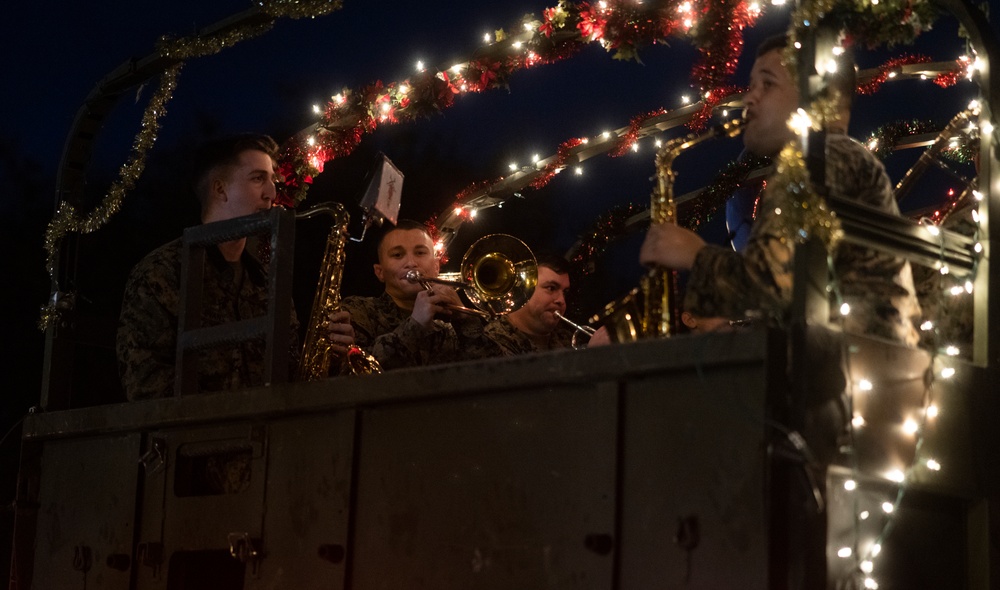 2d Marine Division Band Seven Ton Caroling