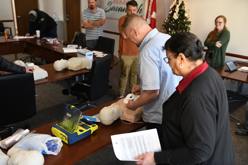 USACE Occupational Health Nurse certifies employees on life-saving procedures