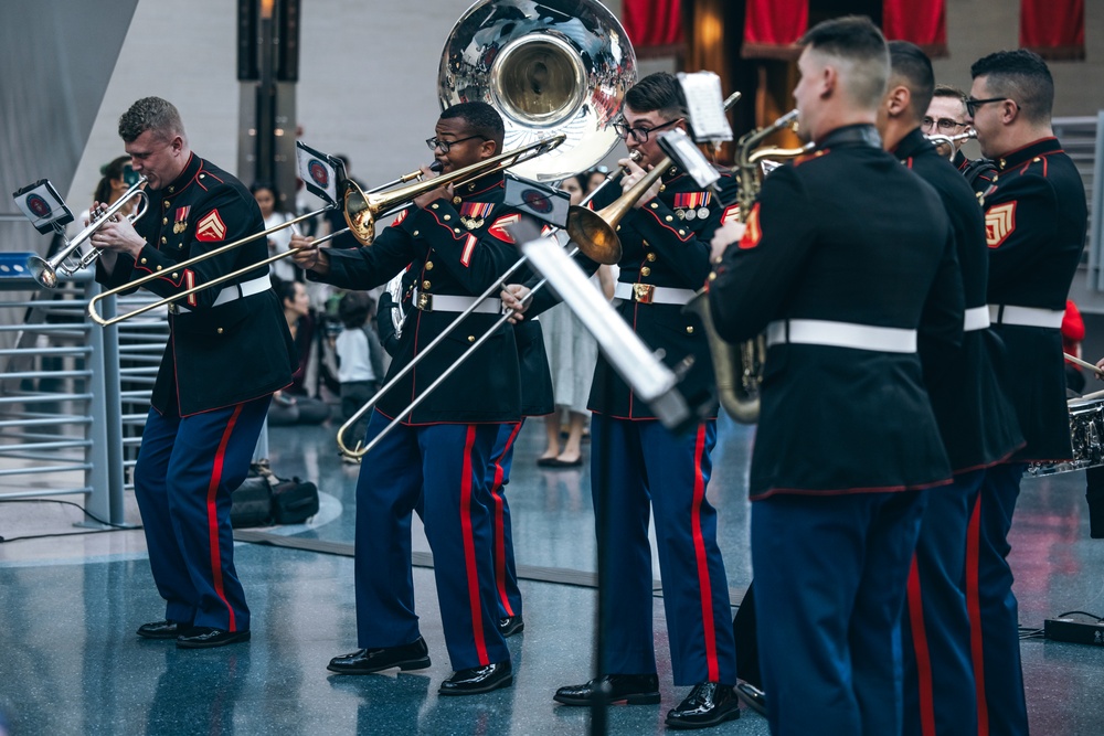 Marine Corps Quantico Band performs 2024 Holiday Concert