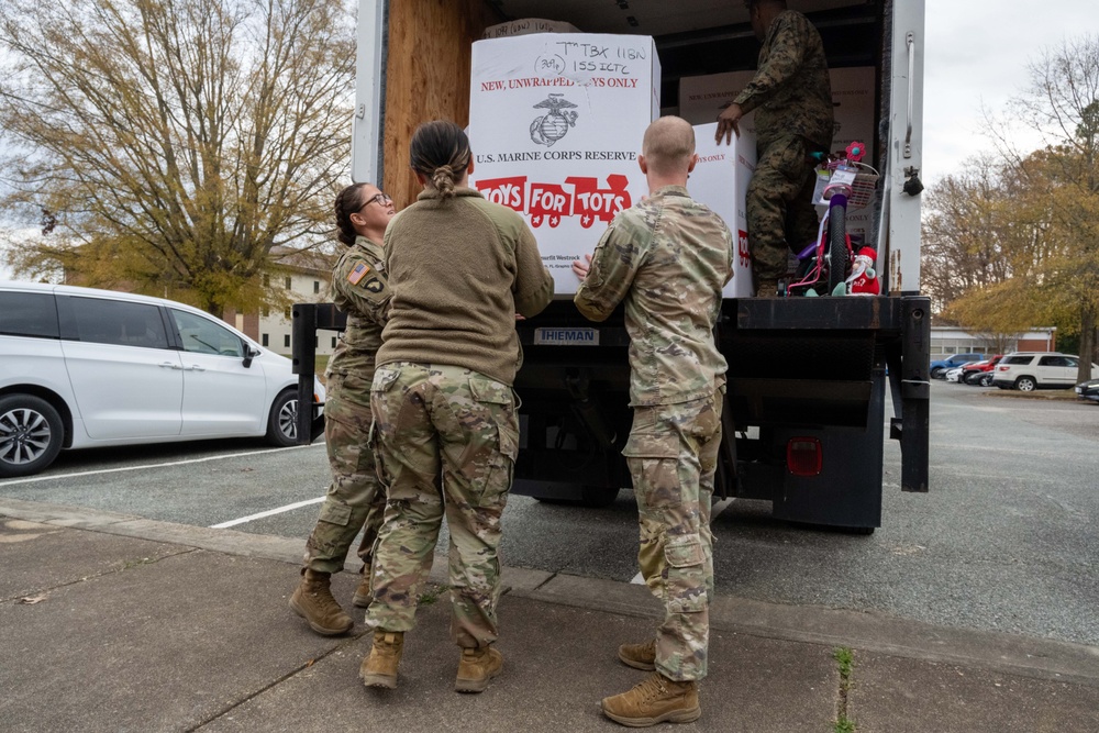 Fort Eustis Toys For Tots