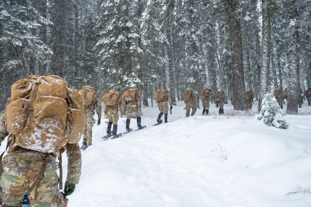 SERE pre-team snowshoe ruck 2024