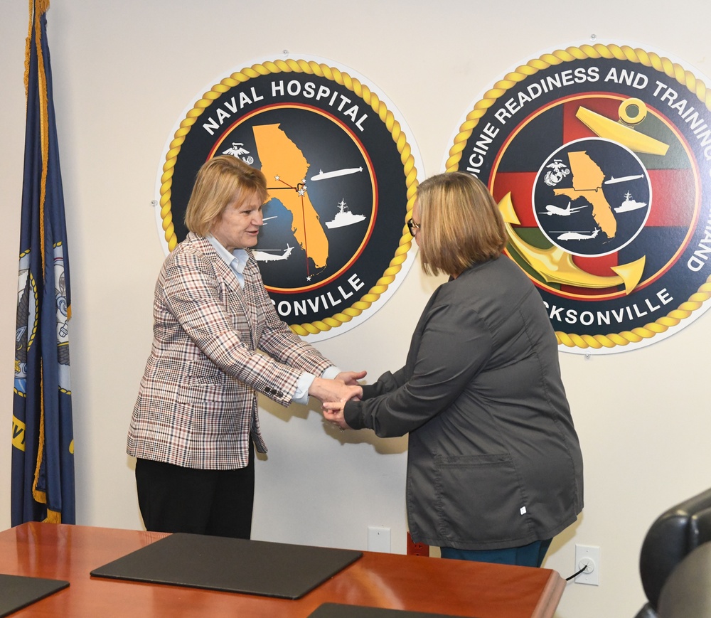 Acting Assistant Secretary of Defense for Health Affairs Seileen Mullen visits NMRTC Jacksonville