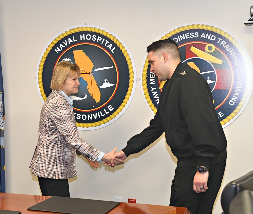 Acting Assistant Secretary of Defense for Health Affairs Seileen Mullen visits NMRTC Jacksonville