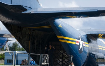 Blue Angels: Toys for Tots at 156th Wing