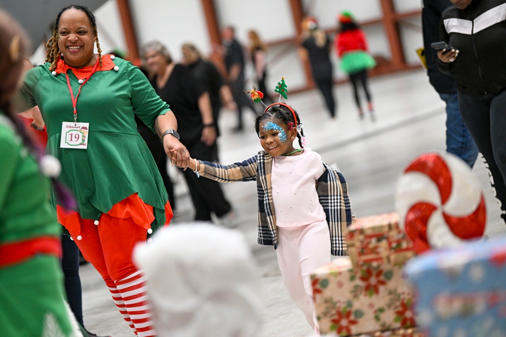 172nd Airlift Wing Hosts 18th Annual Flight to the North Pole