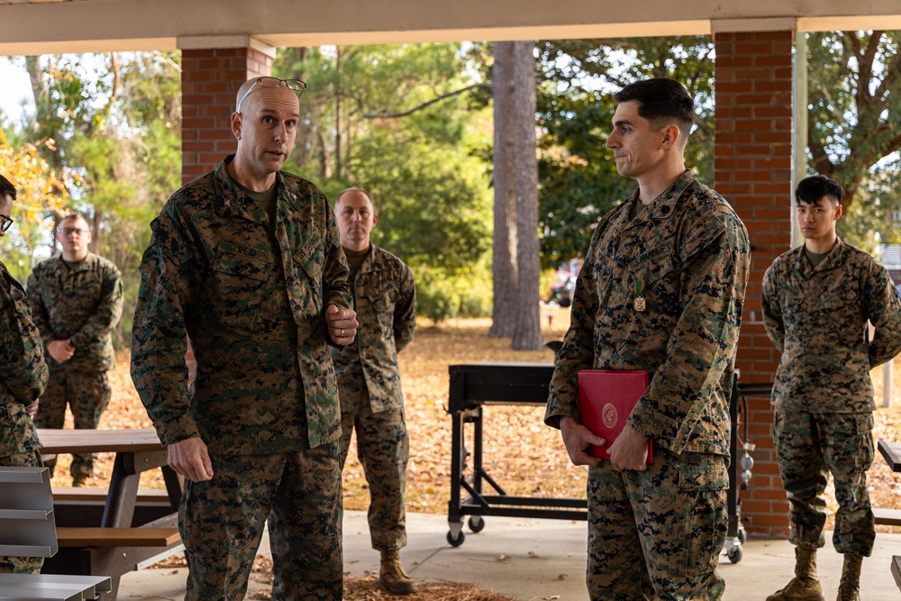 26th MEU Marine awarded for saving multiple people from automotive accident