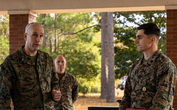 26th MEU Marine awarded for saving multiple people from automotive accident