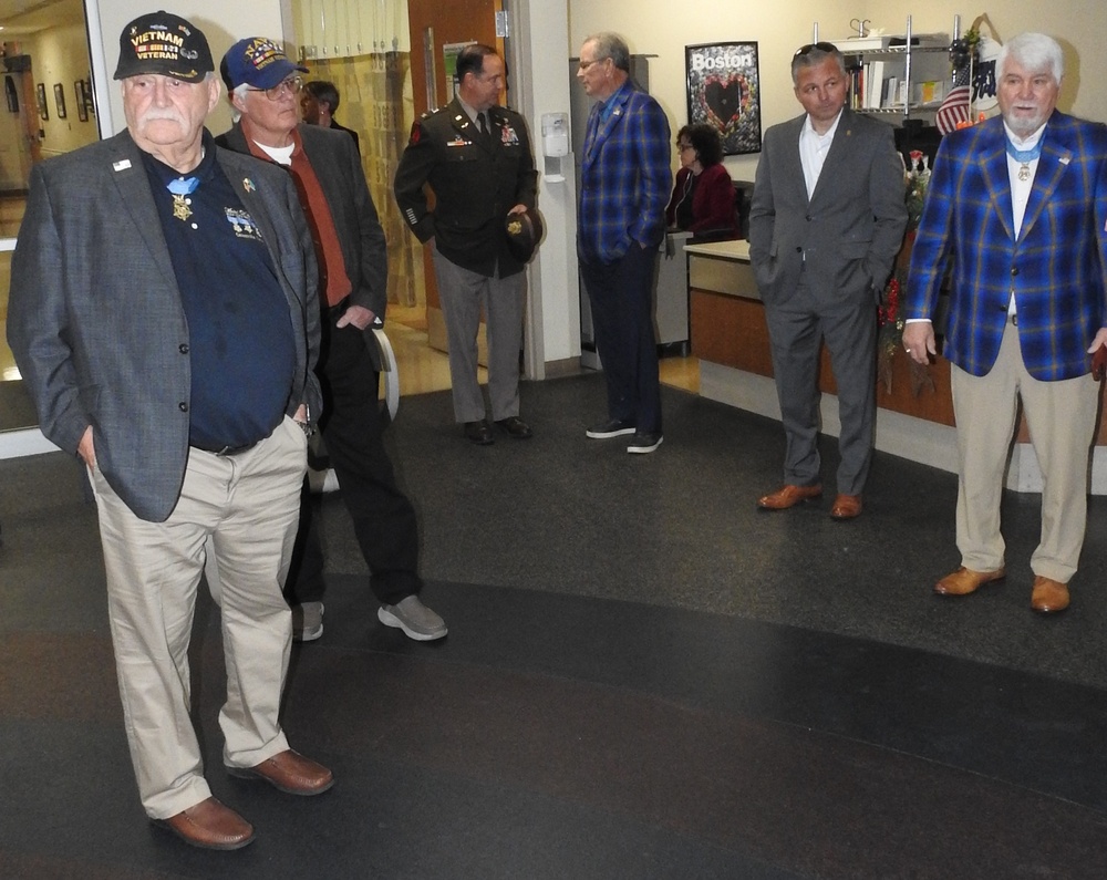 Medal of Honor recipients visit patients, staff at Walter Reed