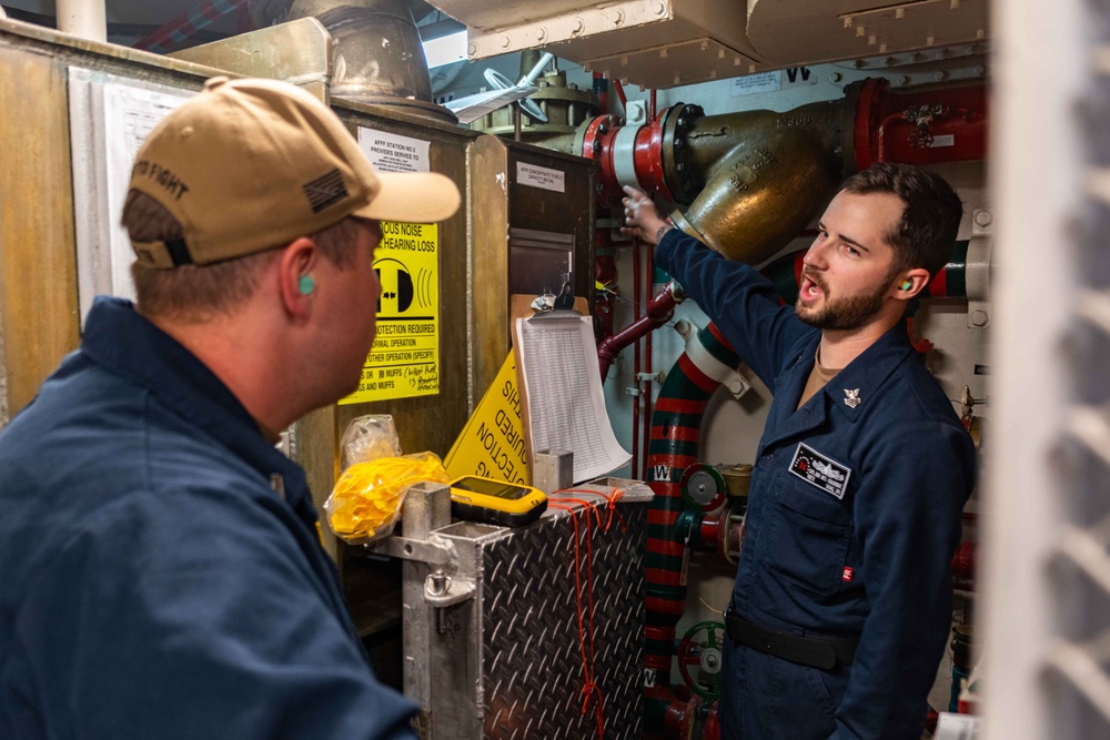 USS Higgins Conducts Inspection Drill