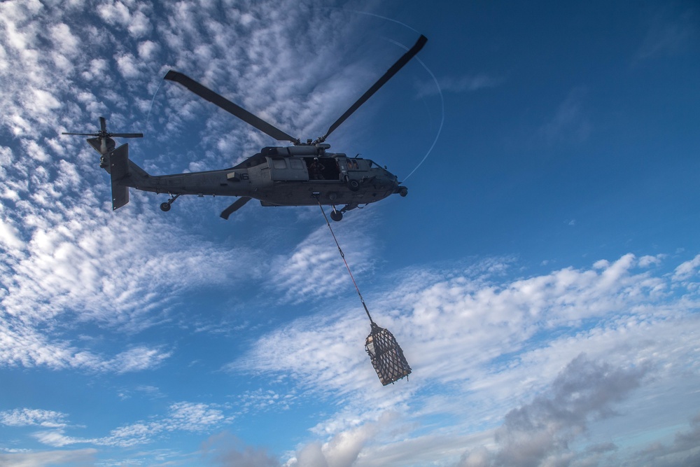 USS Carl Vinson (CVN 70) Conducts Routine Flight Operations in the Philippine Sea