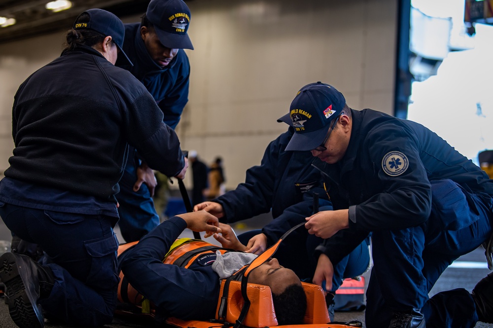 USS Ronald Reagan (CVN 76) conducts damage control training