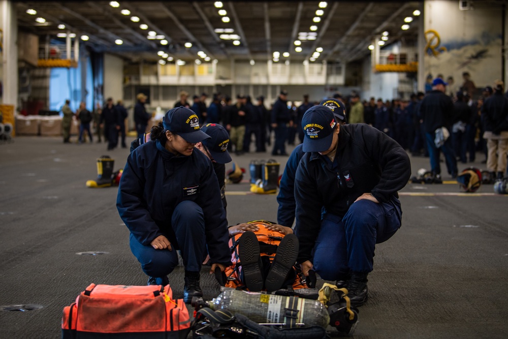 USS Ronald Reagan (CVN 76) conducts damage control training