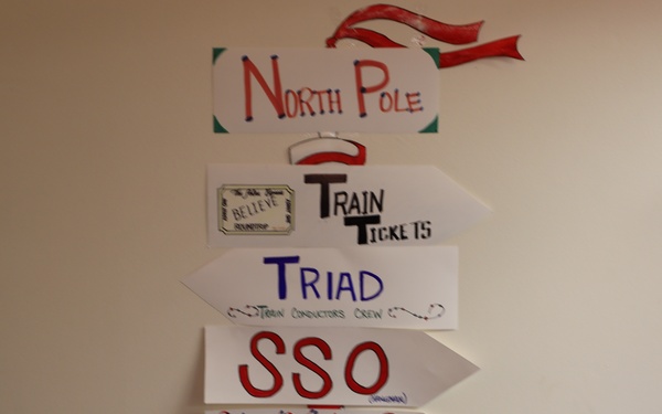NIOC Pensacola Holiday Decorations