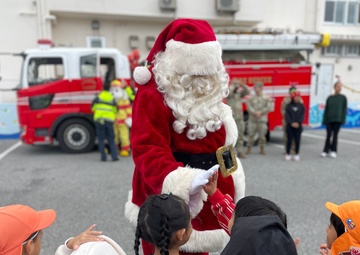 Sharing Holiday Cheer: USAG Okinawa Connects with Local Community